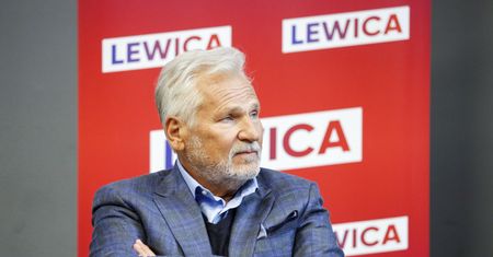 "Radzę się wstrzymać". Kwaśniewski komentuje pierwsze sondaże