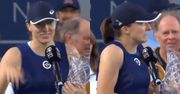 Kibic zaskoczył Igę Świątek NIETYPOWYM pytaniem. ZMIESZANA tenisistka odpowiedziała (WIDEO)
