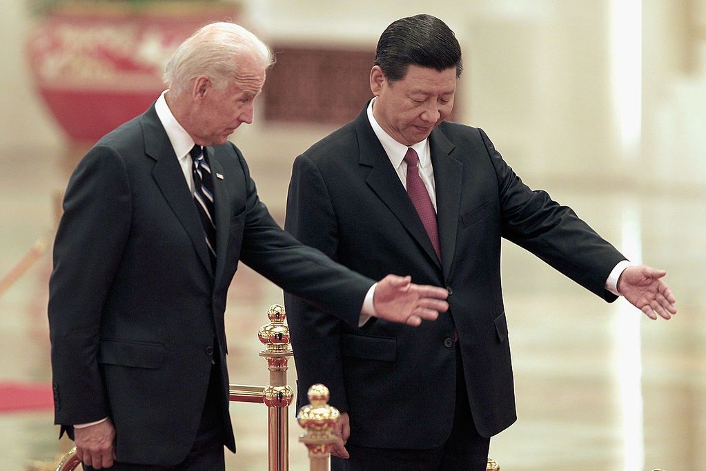 China imposed sanctions on American companies [in the photo: Chinese leader Xi Jinping and U.S. President Joe Biden].