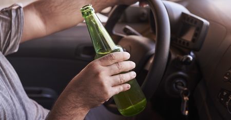 Pijany kierowca jechał zygzakiem w Soczewce - strażnik miejski zatrzymał kierowcę