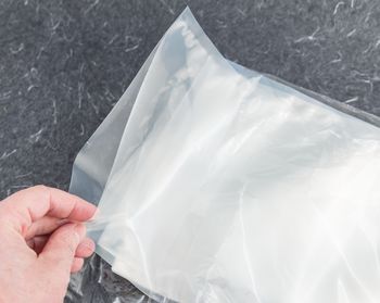 Wszystko dla kliknięć. Rosyjska blogerka umieściła syna w worku próżniowym