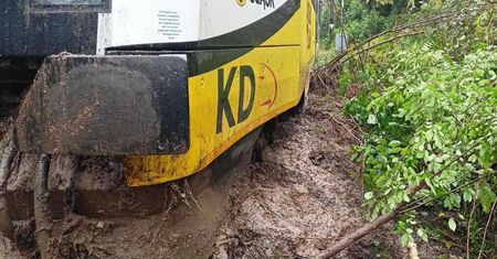 Wielka woda odcina miasta. Odwołało szereg pociągów, jadących przez tereny dotknięte żywiołem