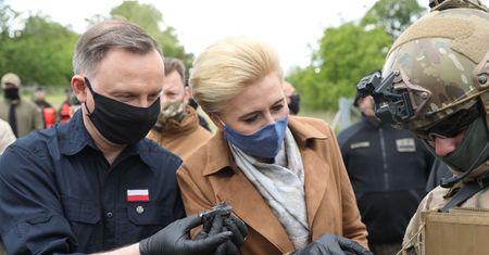 Nanodron Black Hornet Nano. Prezydent ujawnił sprzęt jednostek specjalnych