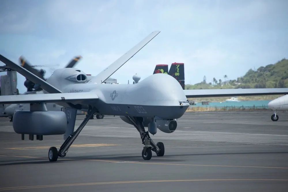 MQ-9A Reaper with an RDESS pod.