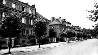 Konin: Gdzie stoją te trzy budynki? Kolejna zagadka cyklu „Konin dawniej i dziś”