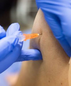 Szczepionki znikają. Napięcie w rządzie? Jest dementi