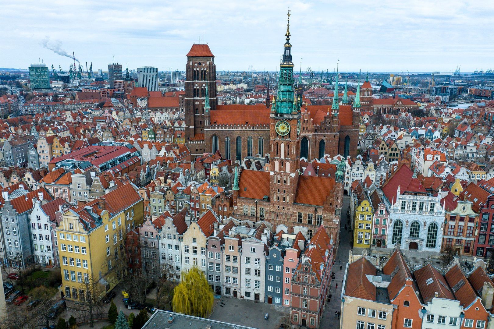 W latach 2013-2023 w Gdańsku przybyło 5,6 procent zameldowanych mieszkańców. W 2013 mieszkało tu 461 531 osób, w 2023 już 487 371. To wzrost o 25 840 mieszkańców.