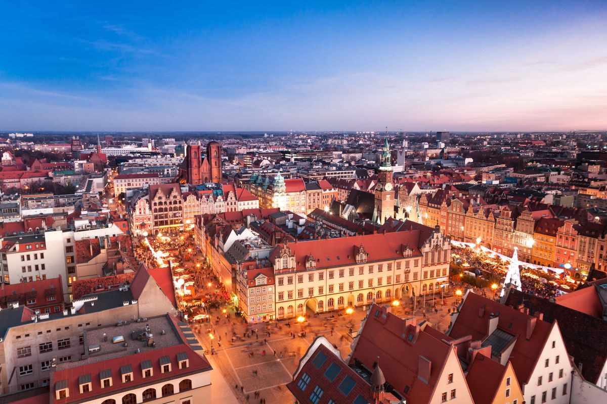 Wrocławski rynek przed świętami zamienia się w magiczną krainę