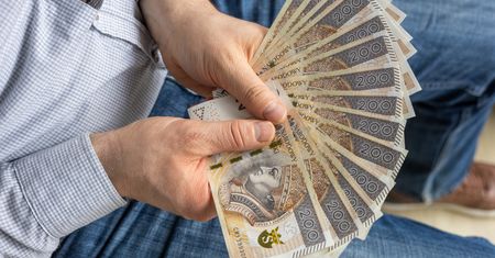 Chcesz dostawać 8 tys. zł emerytury? Tyle musisz zarabiać