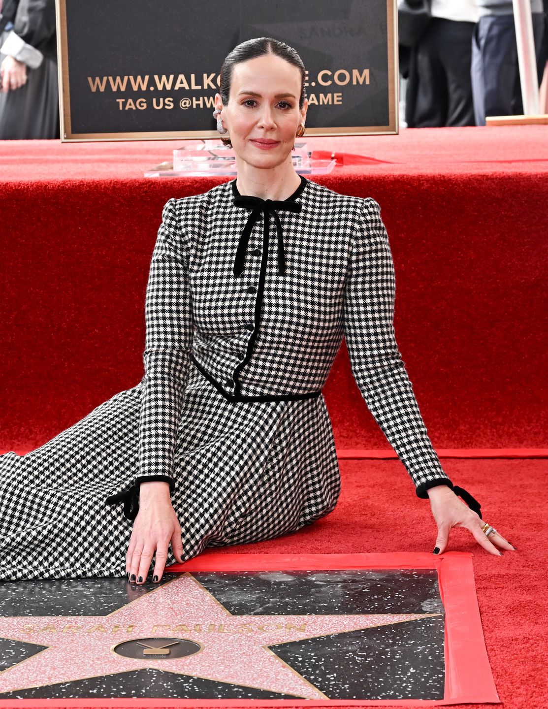 Sarah Paulson odsłania gwiazdę na Alei Sław z żoną u boku