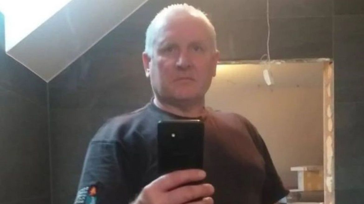 Jacek Jaworek zamordował trzyosobową rodzinę. Jest poszukiwany 