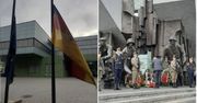 Flaga Niemiec opuszczona do połowy masztu. "Na znak głębokiego bólu i wstydu"