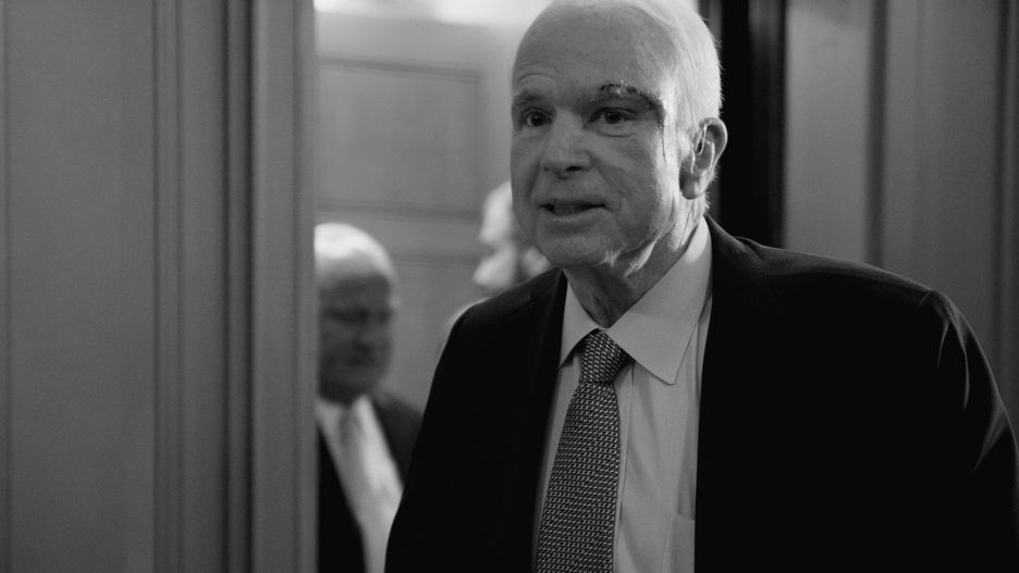 John McCain: "bohater republiki i swojej małej córeczki"
