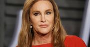 Tabloid pokazał zdjęcia Cailtyn Jenner spod prysznica! Tak wygląda jej ciało po zmianie płci w pełnej okazałości
