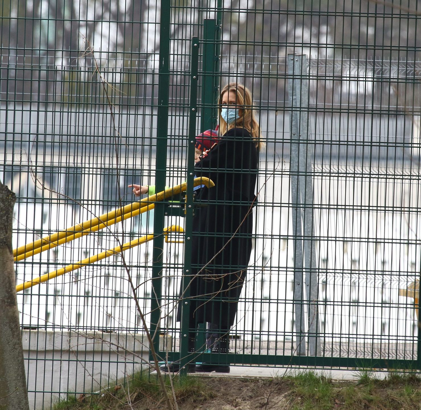 Zuzanna Pactwa odwiedziła Jarosława Bieniuka na planie filmu Macieja Kawulskiego