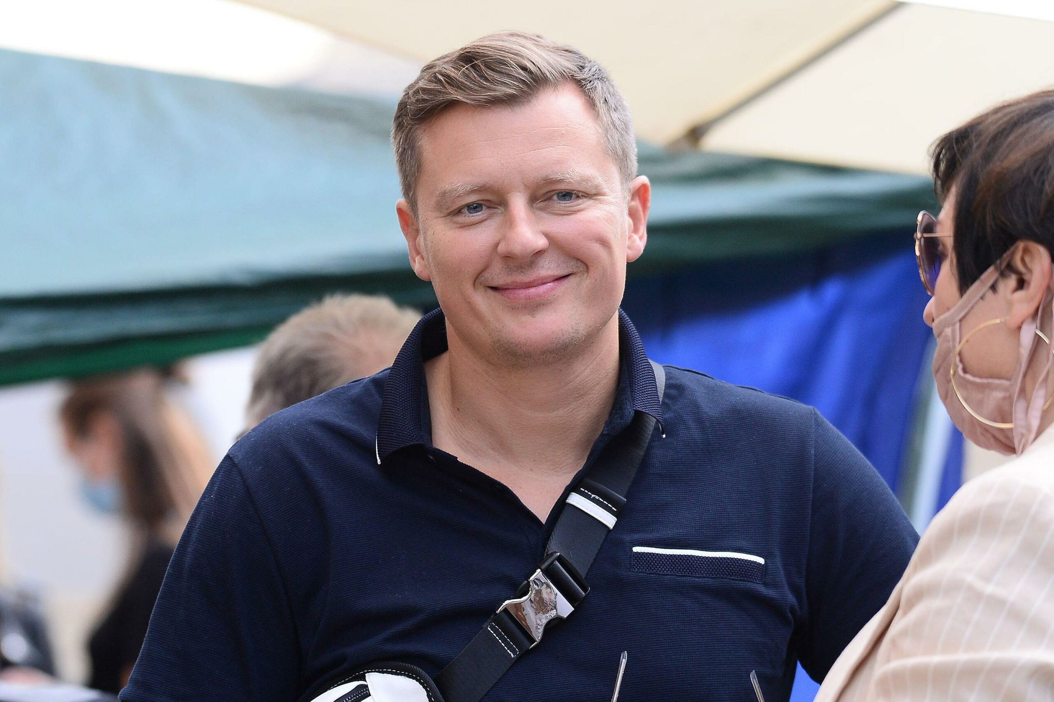 Rafał Brzozowski ma bliznę na twarzy