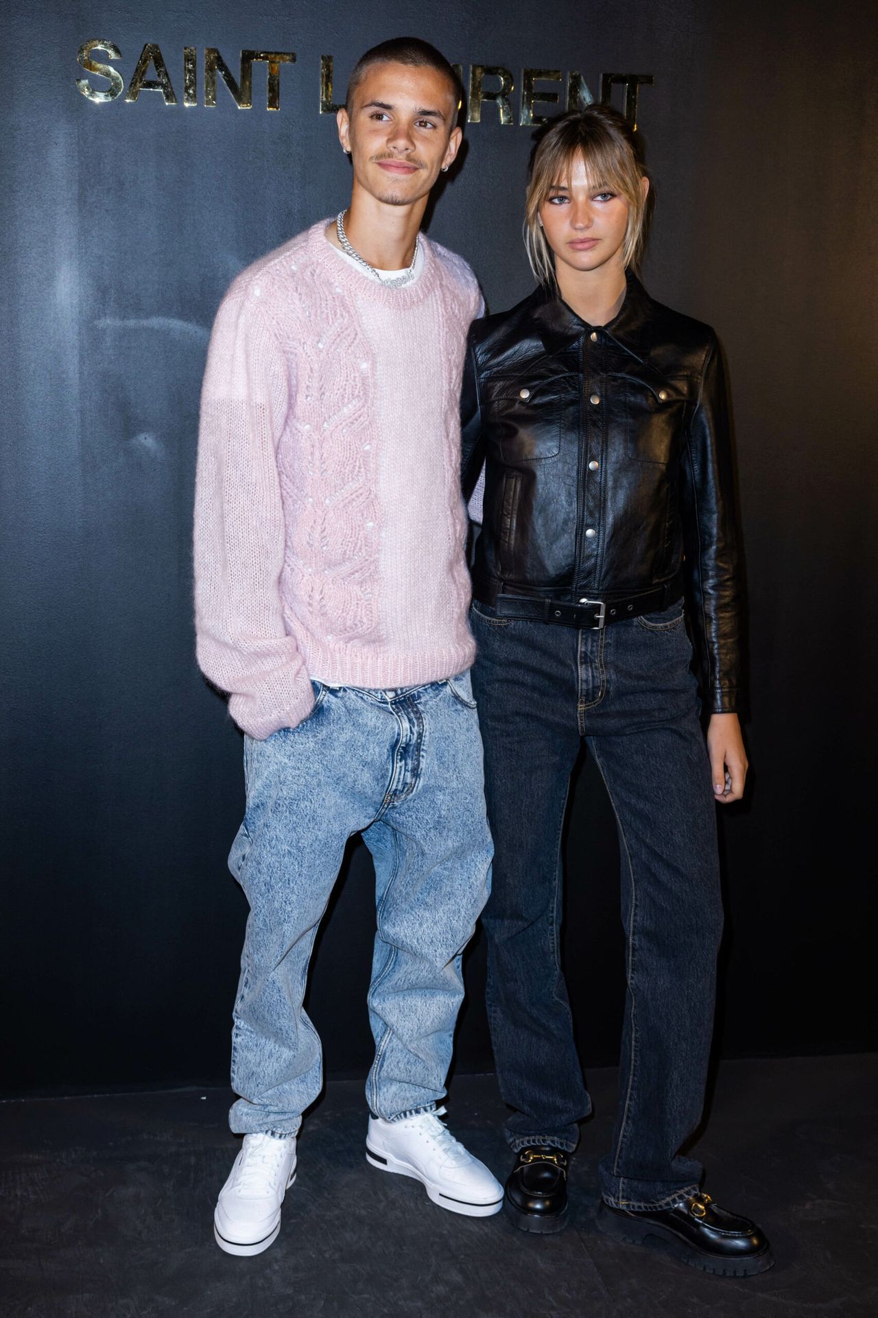 Romeo Beckham i Mia Regan