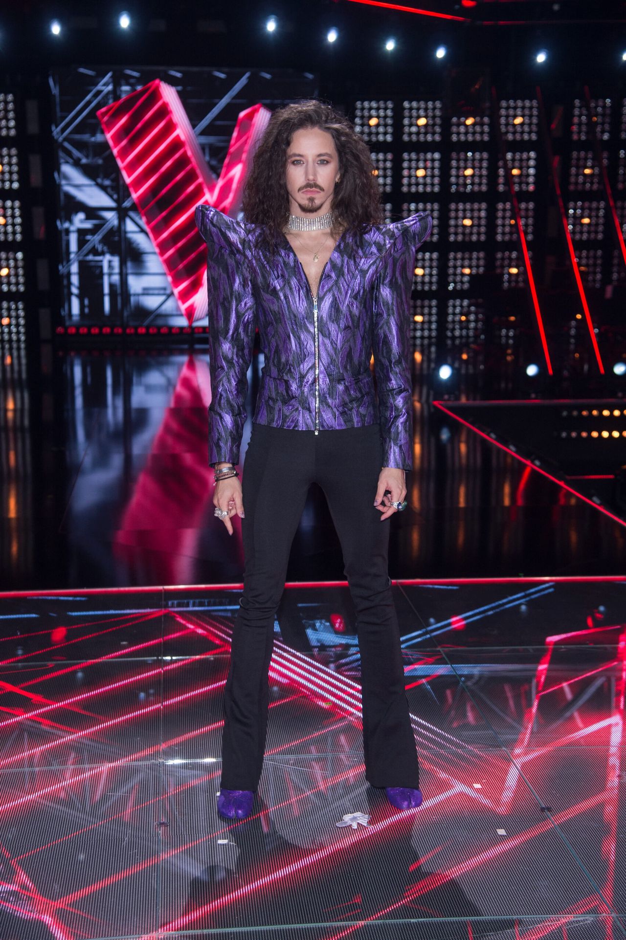 Michał Szpak podczas finałowego odcinka The Voice of Poland 11