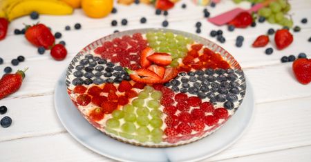 Owocowa tarta bez pieczenia. Wygląda świetnie, a smakuje jeszcze lepiej