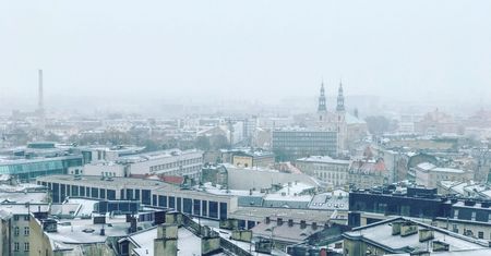 Powrót śniegu i chłodu. Miejscami sypać będzie intensywnie