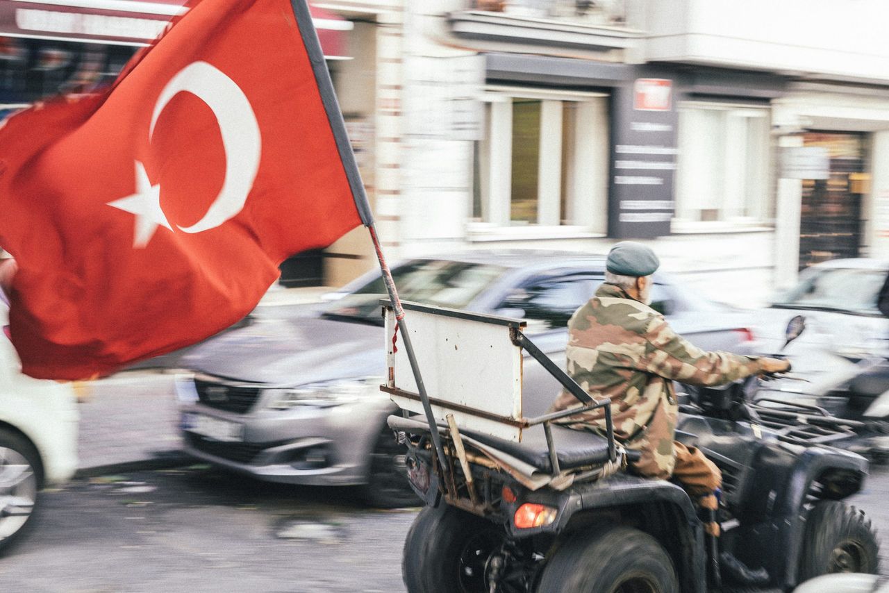 Turcja kontratakuje obiekty PKK po śmiertelnym ataku w pobliżu Ankary