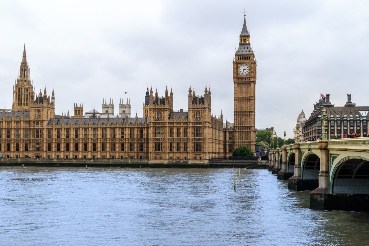 Big Ben wybudzony ze snu. Słynny zegar znów bije