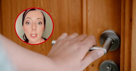 Ekspertka ostrzega. Nigdy nie zostawiaj na noc otwartych drzwi do sypialni
