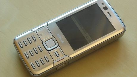 Cellna recenzja: Nokia N82 1