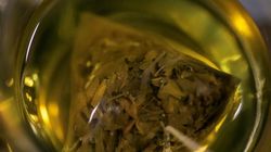 Jak oczyścić wątrobę? Postaw na te zioła i produkty