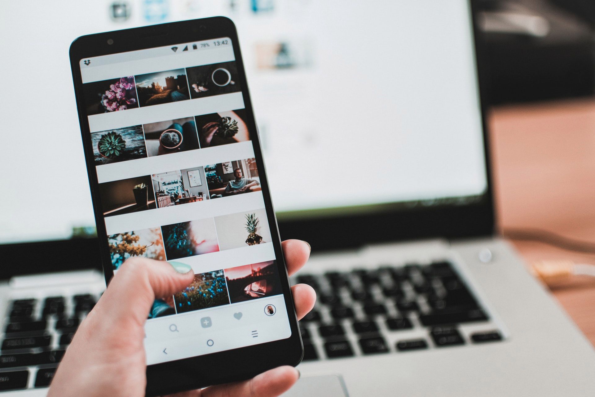 Instagram ostrzeże cię, zanim wrzucisz obrażającego kogoś posta 1