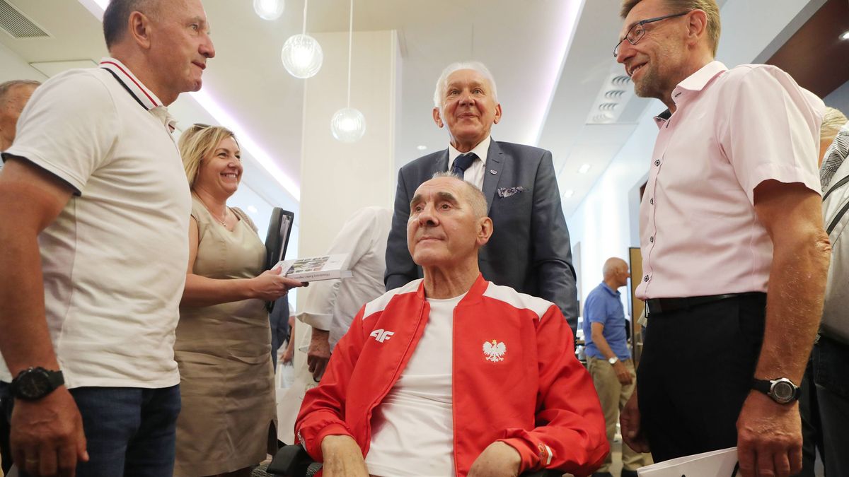 Dramat Ryszarda Szurkowskiego wciąż trwa. Walczy, żeby stanąć na nogi