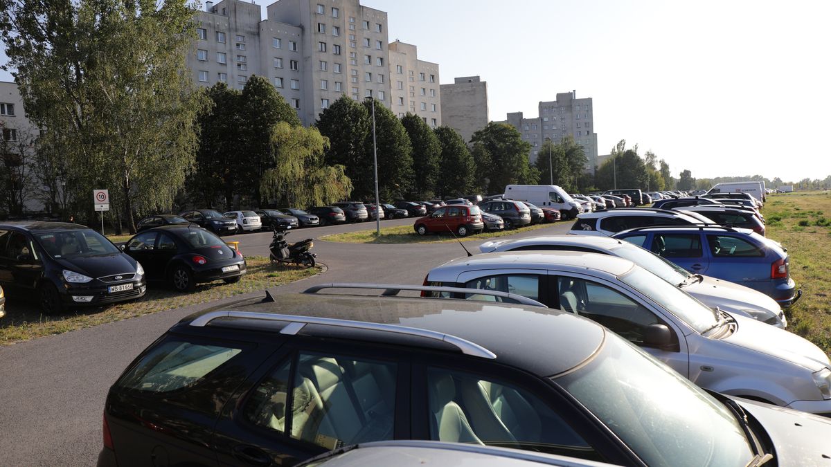 Mieszkańcy Ursynowa protestują przeciwko likwidacji parkingu