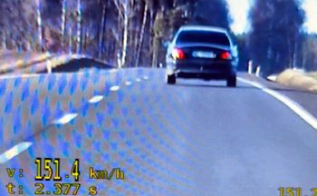 Nowe przepisy uderzają w piratów drogowych. Dostał aż 4 tys. zł kary