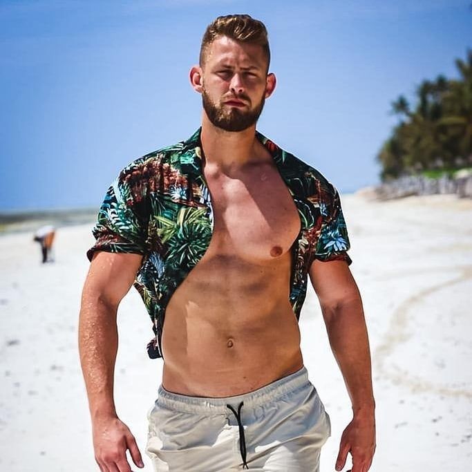 Łukasz z "Hotelu Paradise"