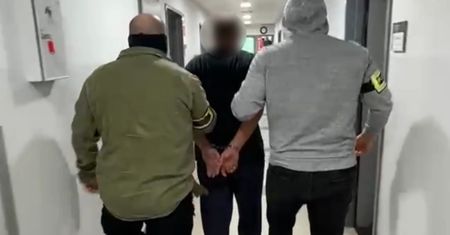 51-latek strzelił do byłej partnerki na klatce. Ustalenia śledczych