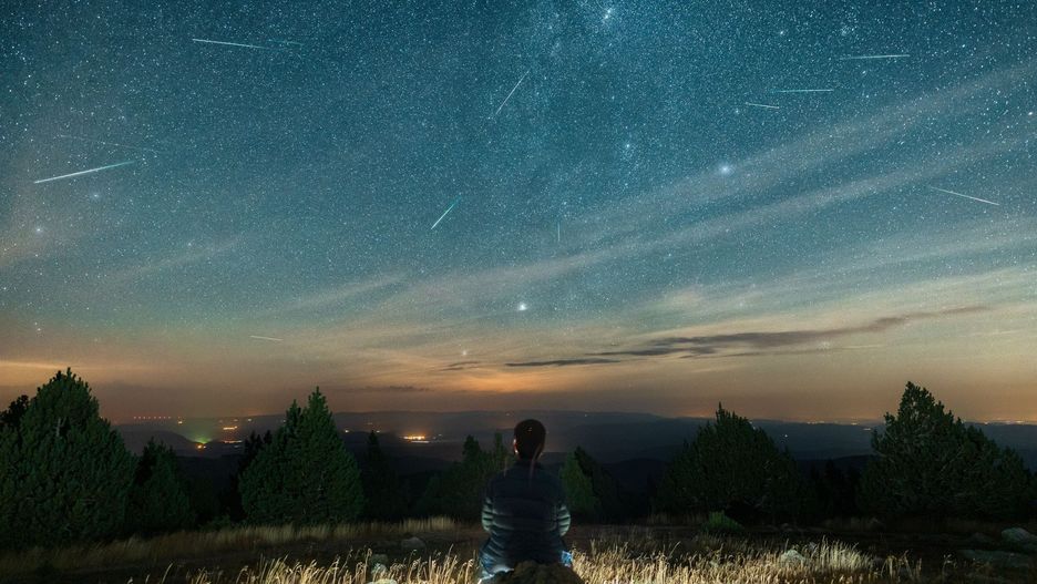 Perseidy nazywane są inaczej spadającymi gwiazdami