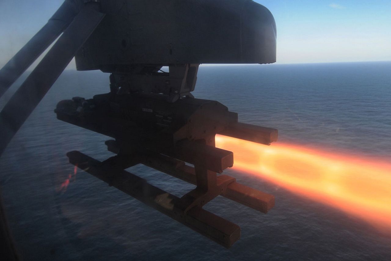 Odpalenie pocisku AGM-114 Hellfire