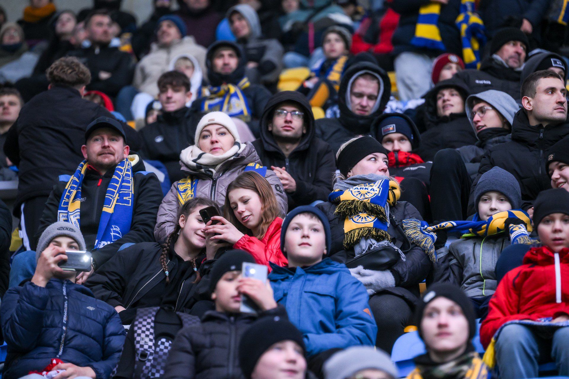 Kibice na meczu Arki Gdynia z Rakowem Częstochowa