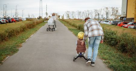 Trwają wypłaty programu "Aktywny Rodzic". Już 317 mln zł trafiło do Polaków