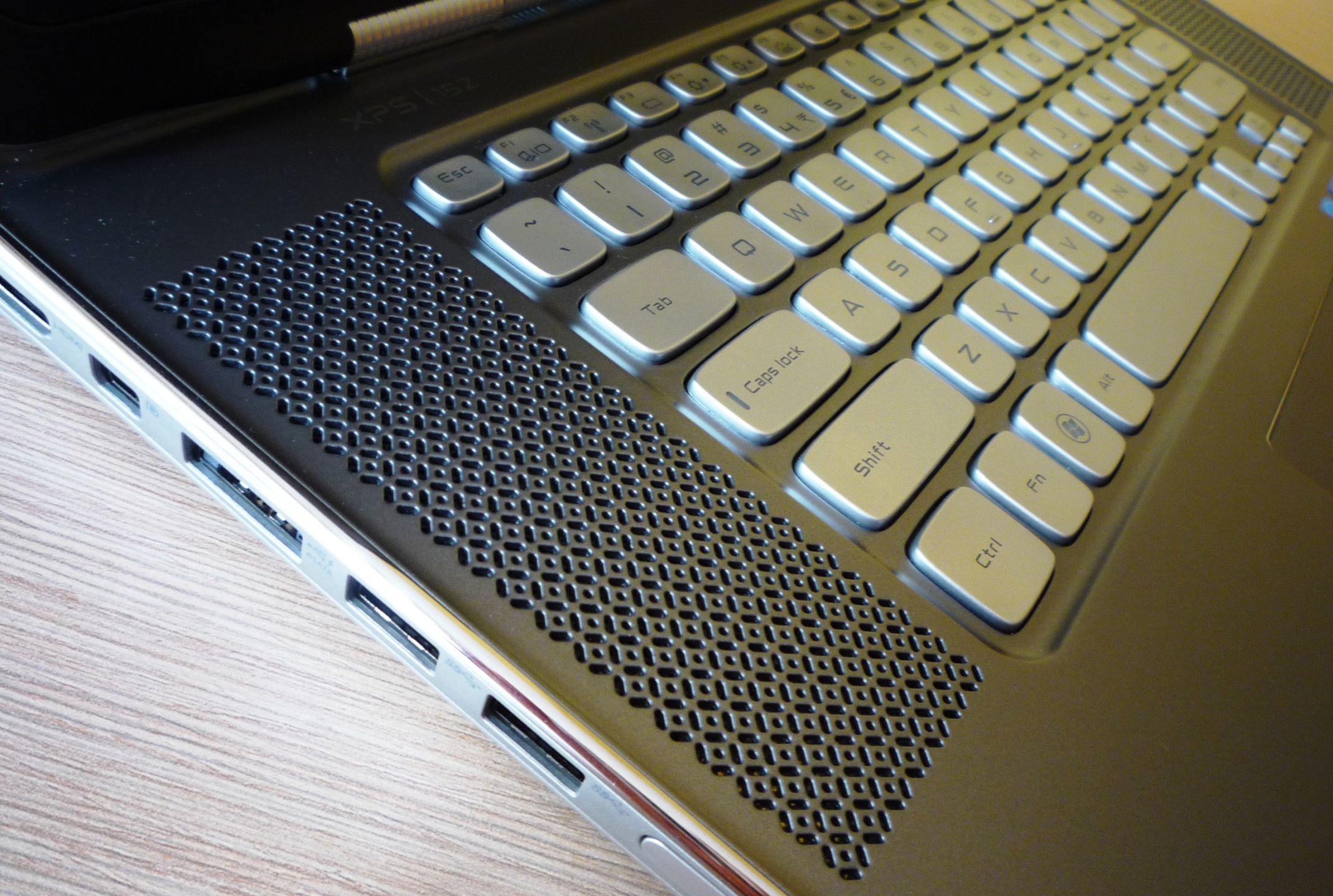 Dell XPS 15z - cieńszy, lżejszy, ale czy lepszy? [test cz. 1] 12