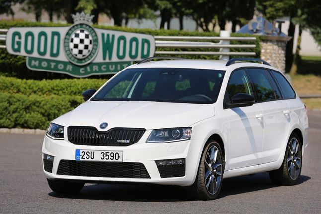 2014 Skoda Octavia RS (25)