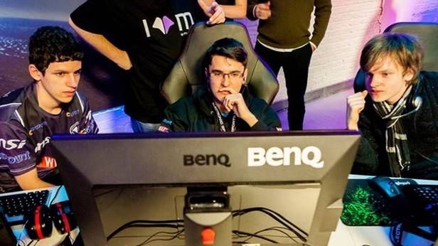 Ile zarabia zawodowy gracz? O swojej pracy opowiada gwiazda e-sportu 1