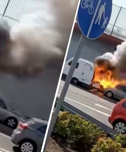 Samochód stanął w ogniu. Poważne zdarzenie Krakowie