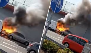 Samochód stanął w ogniu. Poważne zdarzenie Krakowie