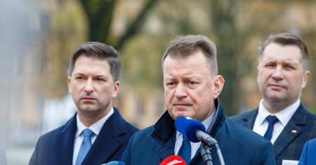 "Donaldzie Tusku, przegrałeś". Błaszczak pyta koalicjantów KO