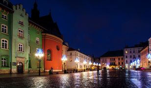 Nocny burmistrz wprowadza zmiany w polskim mieście