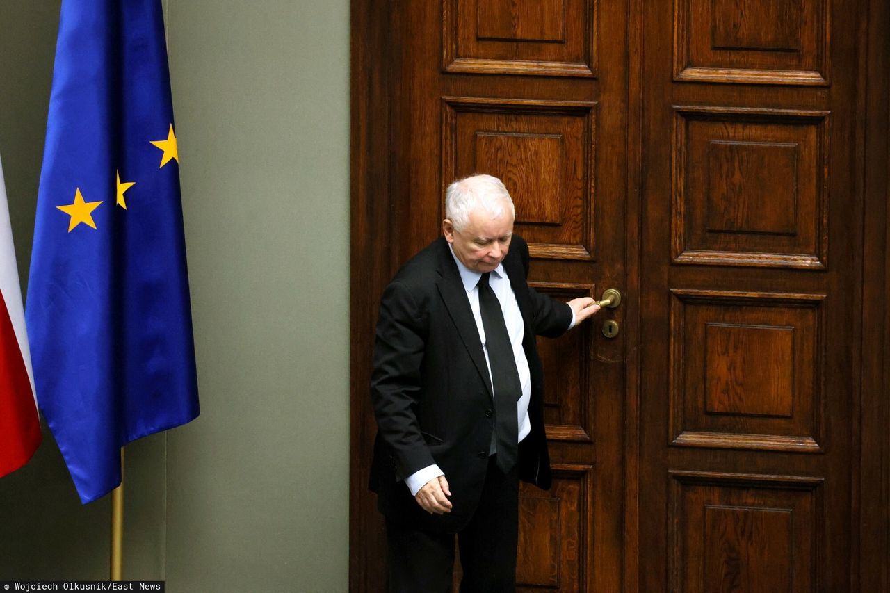 Sondaż zaskoczył PiS. "Polexit nie jest polską racją stanu"