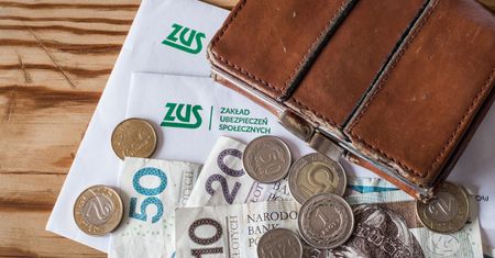 Nawet 500 zł więcej. Najlepszy termin na przejście na emeryturę