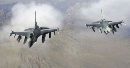 Media: miliony rubli za strącenie ukraińskich F-16. Tak rosyjska firma motywuje żołnierzy