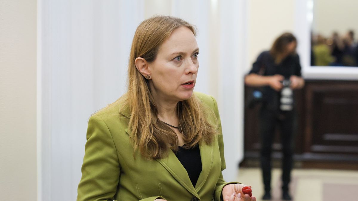 Katarzyna Pe�czy�ska-Na��cz
Pawe� Supernak
Kancelaria Prezesa Rady Ministr�w, kobietywpolityce, KPRM, ministra, numer PESEL, polityk polityka, posiedzenie, prawo konsularne, projekt, projekt nowelizacji ustawy, rada ministr�w, Rz�d, rz�d Donalda Tuska, tymczasowy dokument podr�y, unijny, uprawnienia, weryfikacja, zak�ady ubezpiecze�